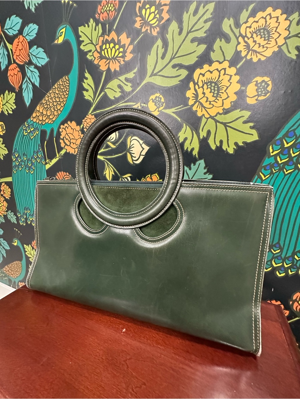 Vintage 1980s Bally Green Suede & Leather Circle Handle Bag - Picture 5 of 12